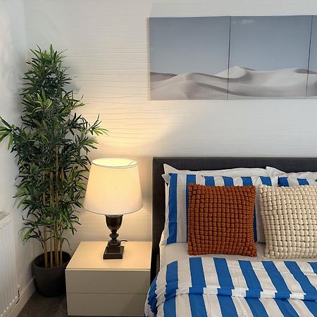 Luxury Rooms - Pick A Room - Free Parking & Kitchen Access, Near Etihad Stadium, The Coop Live & Piccadilly Station, Manchester Exterior foto