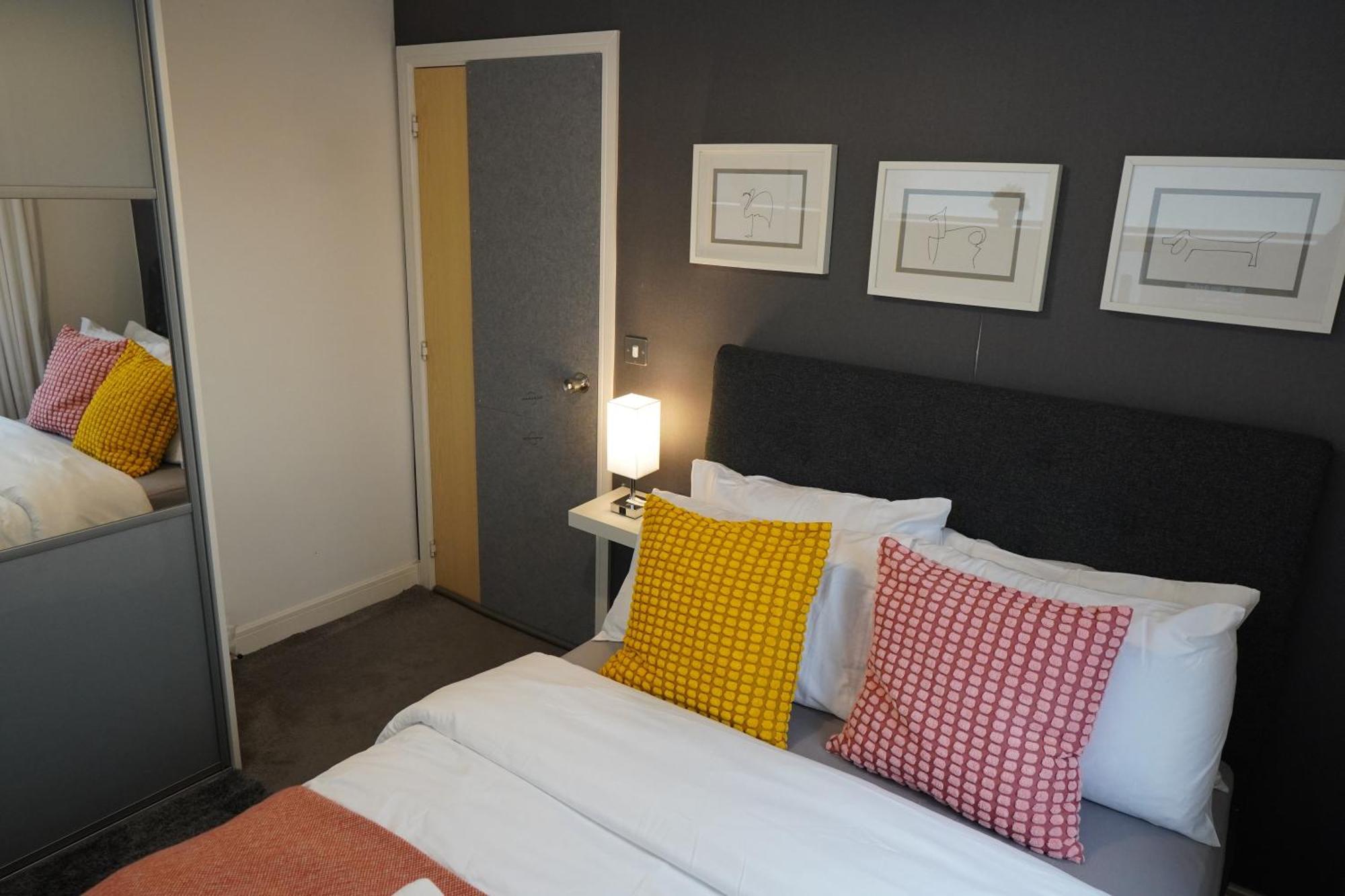 Luxury Rooms - Pick A Room - Free Parking & Kitchen Access, Near Etihad Stadium, The Coop Live & Piccadilly Station, Manchester Exterior foto