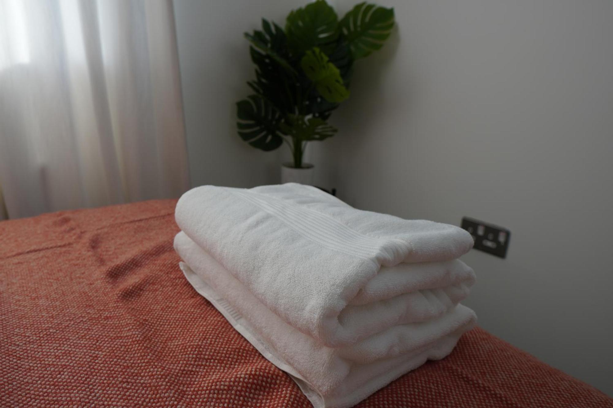 Luxury Rooms - Pick A Room - Free Parking & Kitchen Access, Near Etihad Stadium, The Coop Live & Piccadilly Station, Manchester Exterior foto